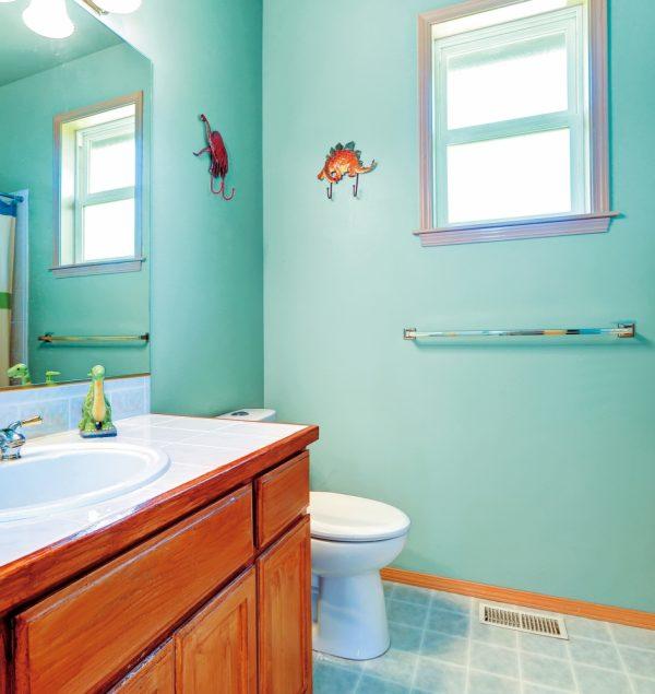 giấy dán tường phòng tắm màu xanh
